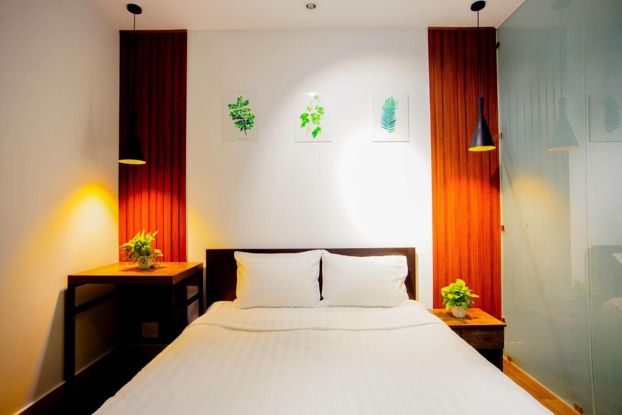 Khách sạn Lá Bình Tân 3*