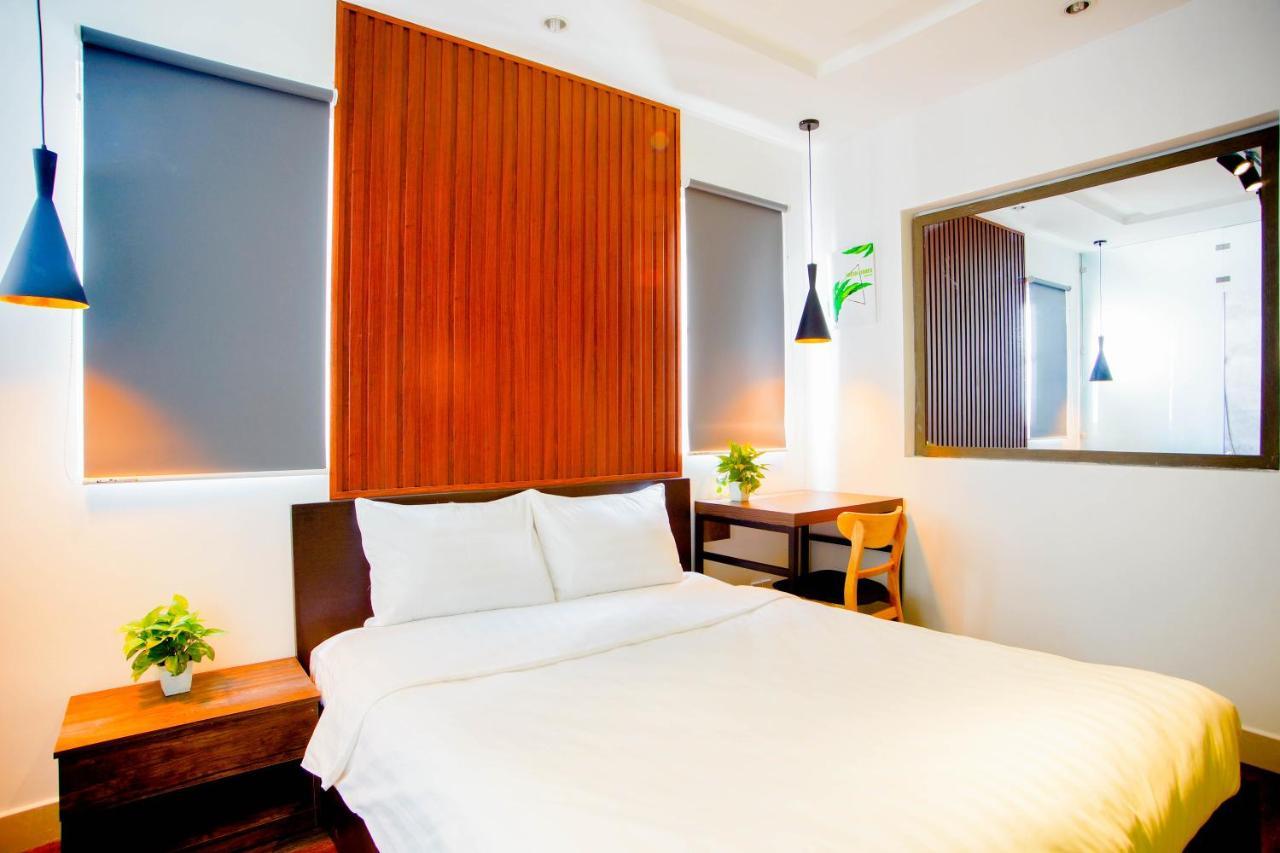 Hotel Lá Bình Tân 3*