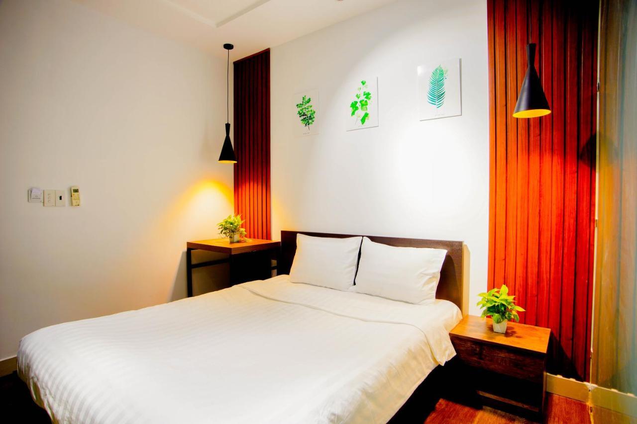 Hotel Lá Bình Tân